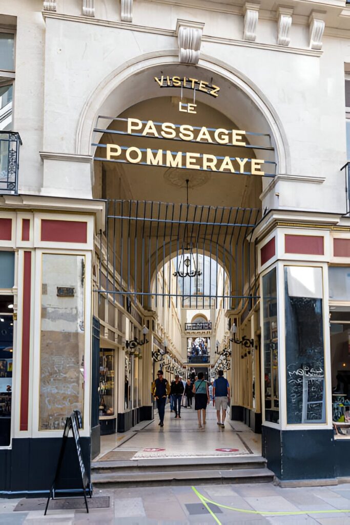 Le passage Pommeraye, une galerie marchande du XIXe siècle