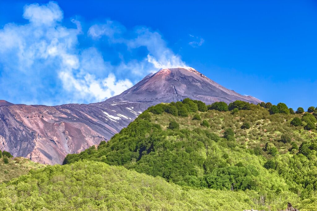 Visiter l’Etna : 10 activités incontournables à faire absolument