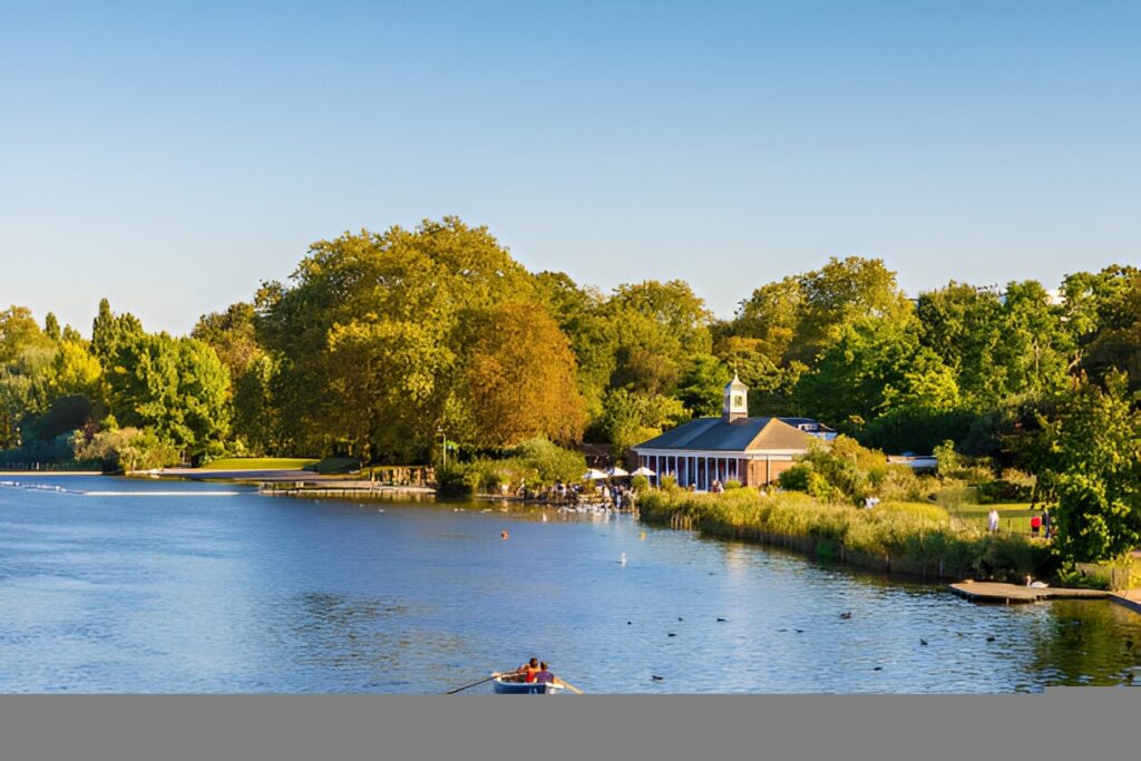 HYDE PARK