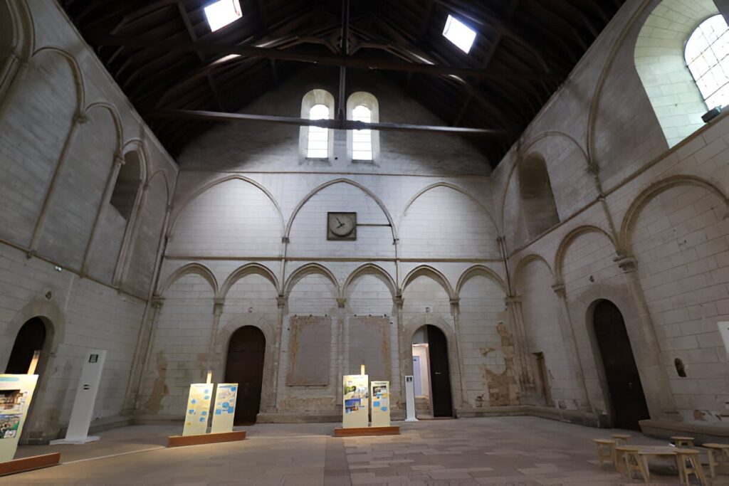 Visiter Poitiers : 10 étapes pour profiter de la ville
