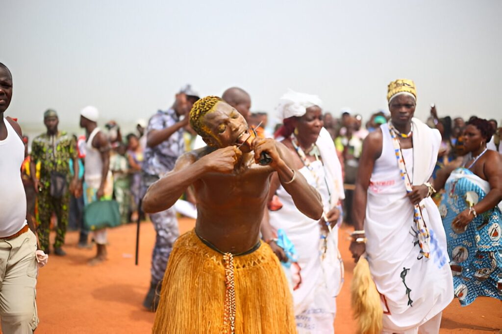 VAUDOU, VODOUN UNE SPIRITUALITÉ AU BENIN