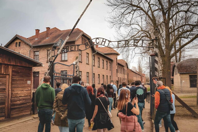 Voyageur sur Auschwitz tout compris