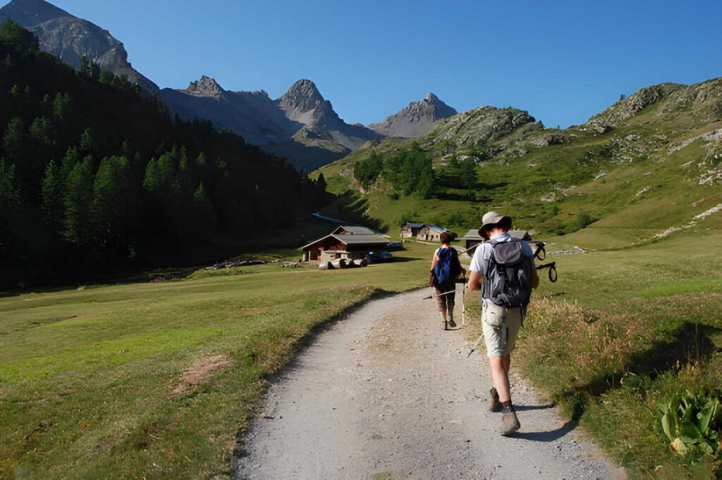 Partir en août à la montagne sans touristes en France